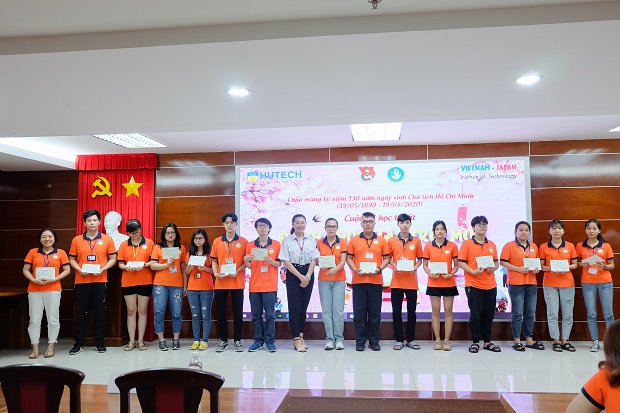 Sinh viên HUTECH “Đánh thức mặt trời mọc” để tìm hiểu văn hóa Việt - Nhật 39
