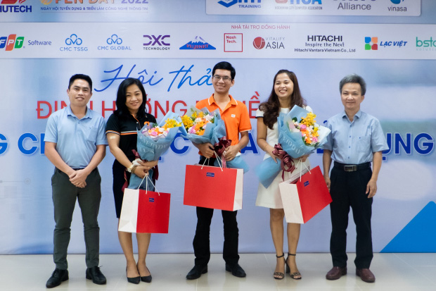 IT-ers HUTECH tăng cường hành trang, sẵn sàng cho HUTECH IT OPEN DAY 2022 “bùng nổ” 118