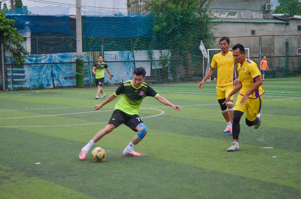 The Semi-finals of men’s football in the 2020 Faculty and Staff Sports Fest: A strong comeback of the former champion 23