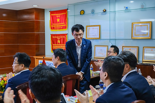 HUTECH và Ngân hàng Shinhan Việt Nam ký kết hợp tác chiến lược: Cơ hội cho nguồn nhân lực tương lai 108