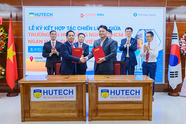 HUTECH and Shinhan Bank Vietnam signed a strategic cooperation agreement 24