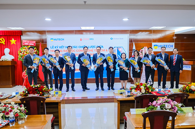 HUTECH và Ngân hàng Shinhan Việt Nam ký kết hợp tác chiến lược: Cơ hội cho nguồn nhân lực tương lai 184