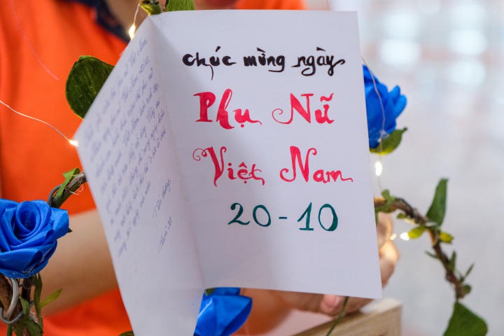 Các đội hào hứng khoe 