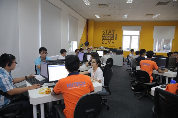 HUTECH tổ chức hội thảo về thực trạng gắn kết đại học - doanh nghiệp tại Việt Nam 35