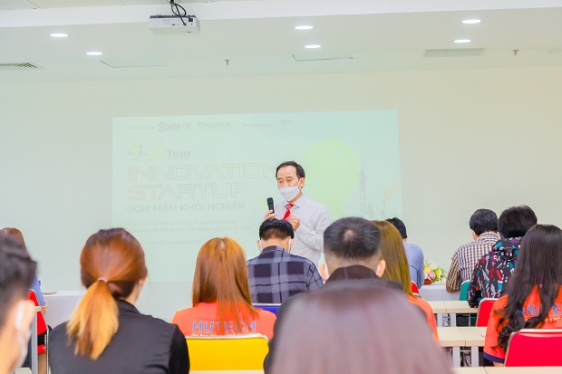 Viện Kỹ thuật HUTECH tổ chức đánh thức tinh thần khởi nghiệp của sinh viên qua “I - UniTour” 81