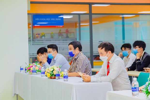 Viện Kỹ thuật HUTECH tổ chức đánh thức tinh thần khởi nghiệp của sinh viên qua “I - UniTour” 11