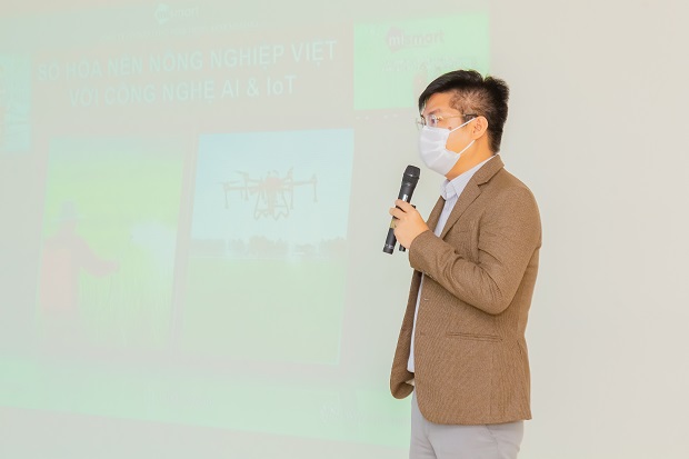 Viện Kỹ thuật HUTECH tổ chức đánh thức tinh thần khởi nghiệp của sinh viên qua “I - UniTour” 38