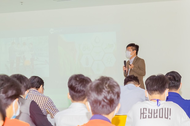 Viện Kỹ thuật HUTECH tổ chức đánh thức tinh thần khởi nghiệp của sinh viên qua “I - UniTour” 78