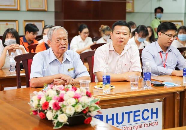 Viện Công nghệ Việt - Hàn phát động các phong trào sinh viên năm học 2020-2021 32