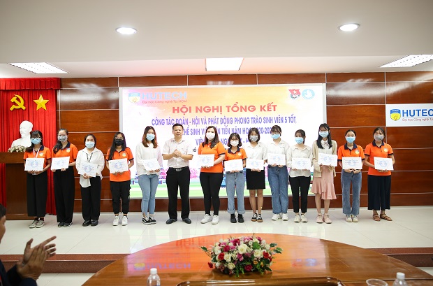 Viện Công nghệ Việt - Hàn phát động các phong trào sinh viên năm học 2020-2021 54