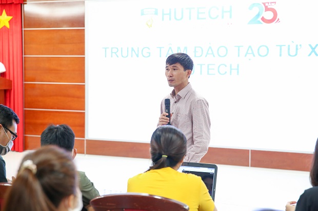 HUTECH trains its lecturers on new teaching methods using the E-learning system 69
