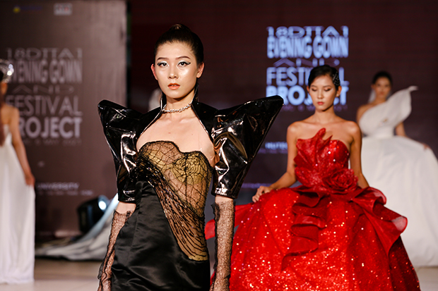 Enjoy the unique designs of HUTECH students at the "Evening Gown and Festival Project" 55