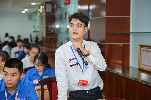 Khoa Quản trị kinh doanh HUTECH khởi động hành trình “Đi tìm thủ lĩnh” lần thứ I 33