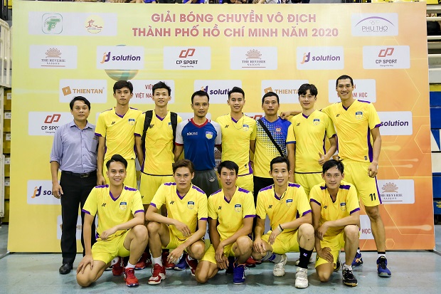 Đội tuyển nam HUTECH giành Huy chương Đồng tại Giải Vô địch Bóng chuyền TP.HCM 2020 ở lần đầu ra quân 12