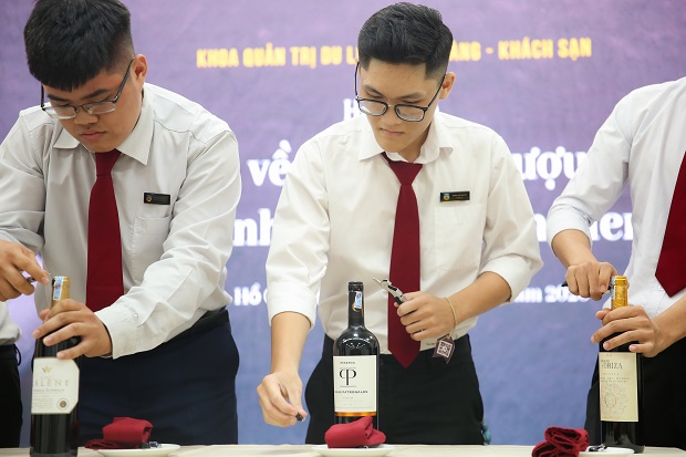 Rượu vang và Sommelier - xu hướng nghề nghiệp triển vọng cho sinh viên ngành Quản trị khách sạn 93