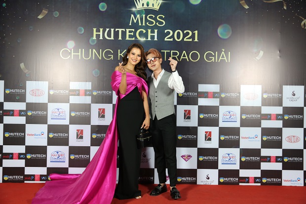 The dazzling finale and awarding ceremony of Miss HUTECH 2021 50