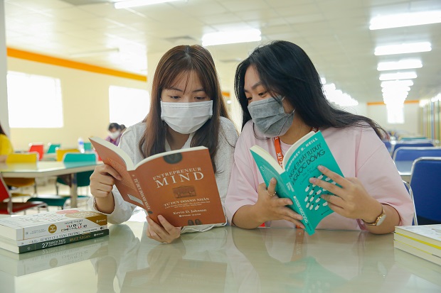 Quỹ Khởi nghiệp Doanh nghiệp Khoa học và Công nghệ Việt Nam hỗ trợ "bí kíp" khởi nghiệp cho sinh viên HUTECH 54
