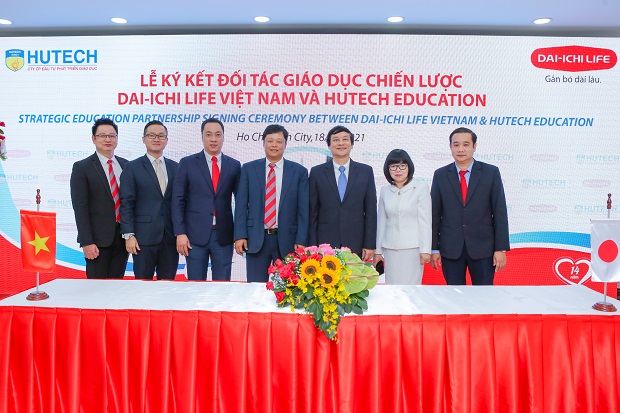 HUTECH Education và Dai-ichi Life Việt Nam ký kết đối tác giáo dục chiến lược 17