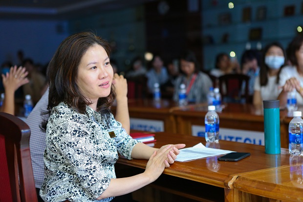 Sinh viên hứng thú với tọa đàm “Ngôn ngữ mạng ảnh hưởng đến khẩu ngữ tiếng Trung hiện nay” 26