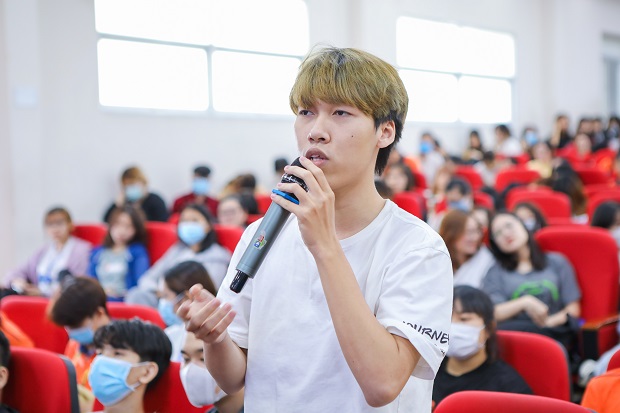 “Bật mí” kỹ năng chinh phục nhà tuyển dụng Hàn Quốc cho sinh viên viện Công nghệ Việt Hàn 111