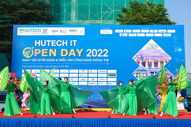 3000 vị trí tuyển dụng được doanh nghiệp “trải thảm” đón sinh viên tại HUTECH IT OPEN DAY 2022 269