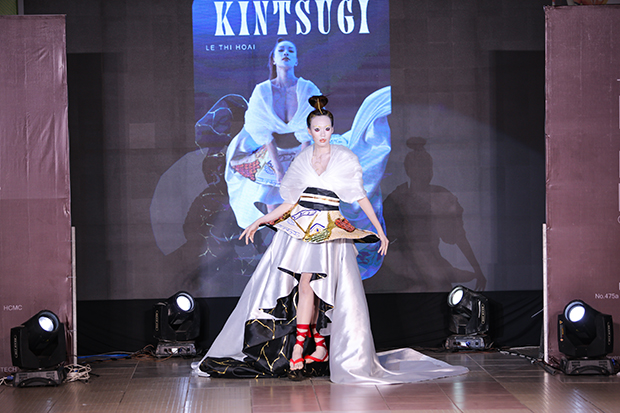 Enjoy the unique designs of HUTECH students at the "Evening Gown and Festival Project" 205