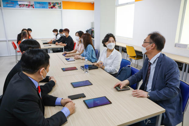 HUTECH khánh thành phòng học tiếng Hàn thông minh KLASS, thêm môi trường học tập hiện đại cho sinh viên 13