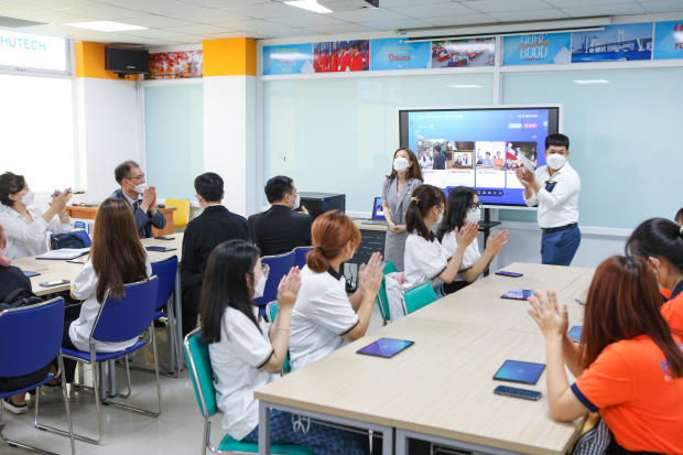 HUTECH khánh thành phòng học tiếng Hàn thông minh KLASS, thêm môi trường học tập hiện đại cho sinh viên 67