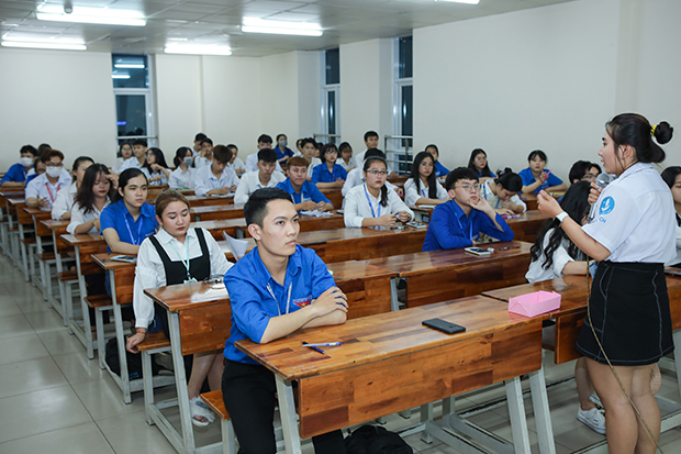 Khoa Quản trị kinh doanh HUTECH khởi động hành trình “Đi tìm thủ lĩnh” lần thứ I 57