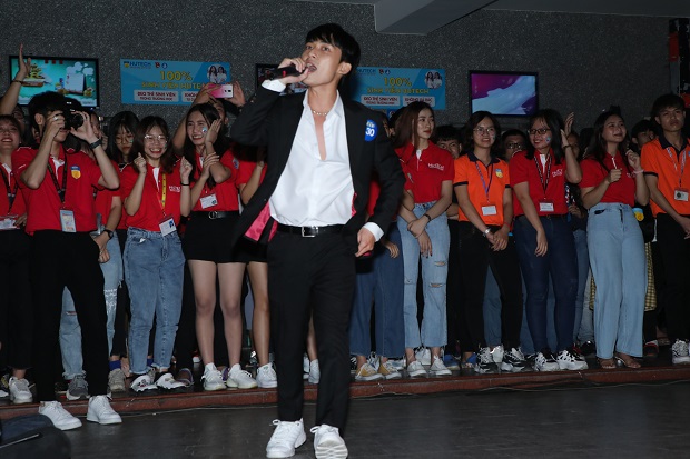 Nhóm nhảy sinh viên “kể” chuyện trầm cảm giành ngôi Quán quân HUTECH’s Talent 2020 72
