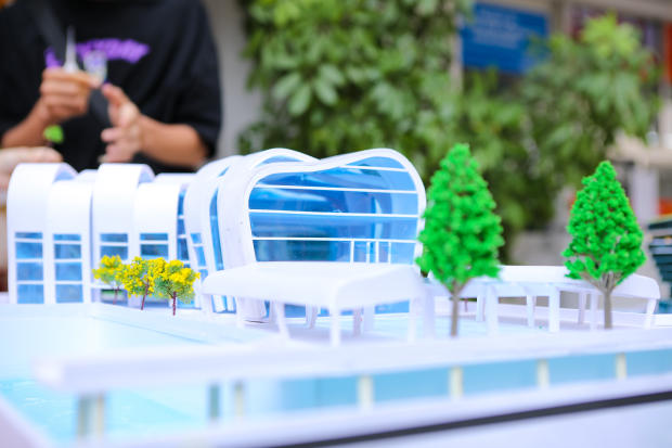 Touring famous landmarks through architectural models of HUTECH Architecture and Arts students 79
