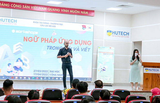 Sinh viên Khoa Tài chính - Thương mại trau dồi tiếng Anh tại workshop "Ngữ pháp ứng dụng trong nói và viết" 67