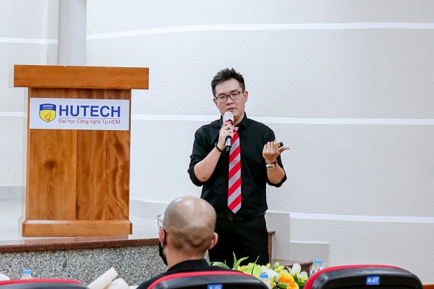 Sinh viên Khoa Tài chính - Thương mại trau dồi tiếng Anh tại workshop "Ngữ pháp ứng dụng trong nói và viết" 23
