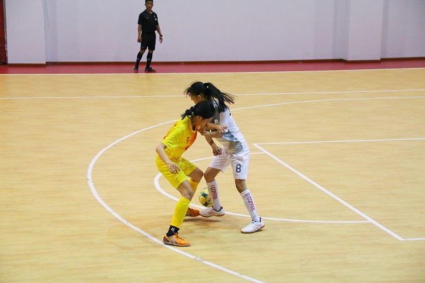 Nhìn lại hành trình bảo vệ “ngôi hậu” của tuyển nữ Futsal HUTECH tại mùa giải 2020 52