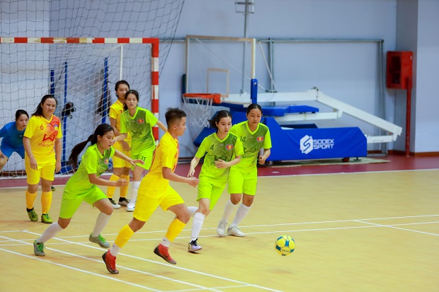 Nhìn lại hành trình bảo vệ “ngôi hậu” của tuyển nữ Futsal HUTECH tại mùa giải 2020 25