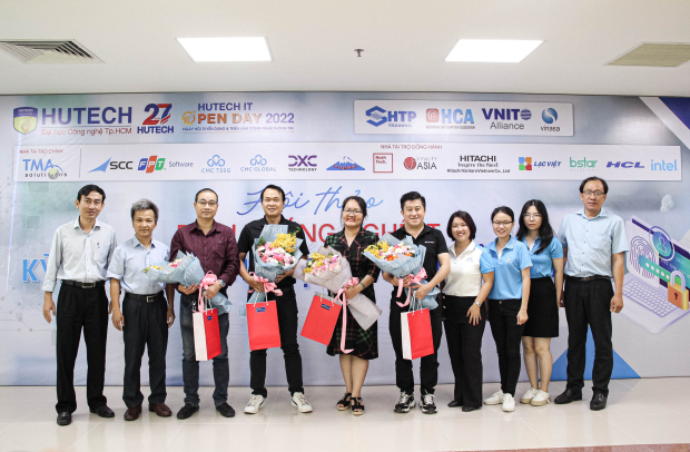 IT-ers HUTECH tăng cường hành trang, sẵn sàng cho HUTECH IT OPEN DAY 2022 “bùng nổ” 76