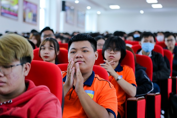 Nhu cầu nhân lực nhóm ngành công nghệ tăng cao trong lương lai và hành trang của IT-ers HUTECH 184