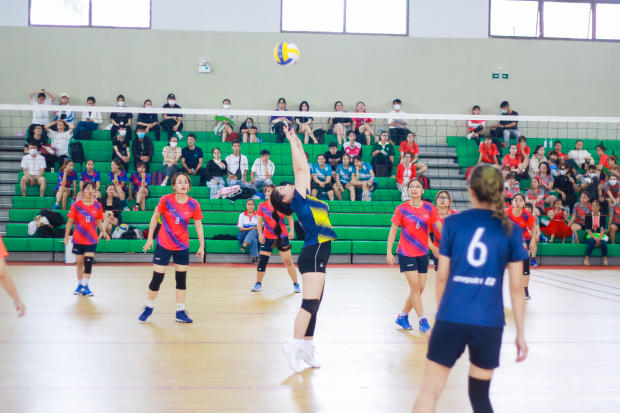 Đội tuyển Bóng chuyền nam và nữ của HUTECH giành quyền vào Tứ kết giải TDT Volleyball Cup 2022 31