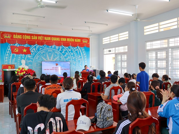 Nhật ký thiện nguyện “Tiếp bước đến trường” đầy ý nghĩa của sinh viên VJIT tại Tân Dương (Đồng Tháp) 156