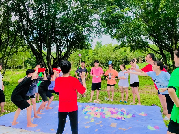 Đội Thanh niên Xung kích, Khoa Tài chính - Thương mại cùng "tô vẽ" thanh xuân tại Hội trại Xung kích 32