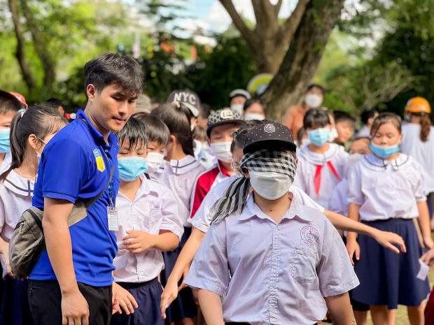 Mùa hè xanh HUTECH 2022: Chiến sĩ tại xã Ngũ Hiệp, tỉnh Tiền Giang “cháy” hết mình cho Ngày hội thiếu nhi 107