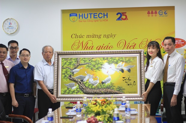 Nhiều đơn vị, tổ chức thăm và chúc mừng HUTECH nhân ngày Nhà giáo Việt Nam 20/11 29
