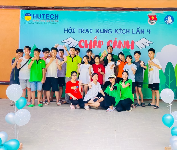 Đội Thanh niên Xung kích, Khoa Tài chính - Thương mại cùng "tô vẽ" thanh xuân tại Hội trại Xung kích 69