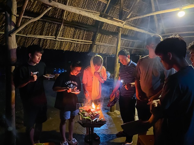 Đội Thanh niên Xung kích, Khoa Tài chính - Thương mại cùng "tô vẽ" thanh xuân tại Hội trại Xung kích 56