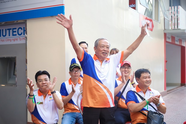 Cựu sinh viên Khoa Tài chính - Thương mại gặp gỡ trong không gian “Kết nối yêu thương” 25