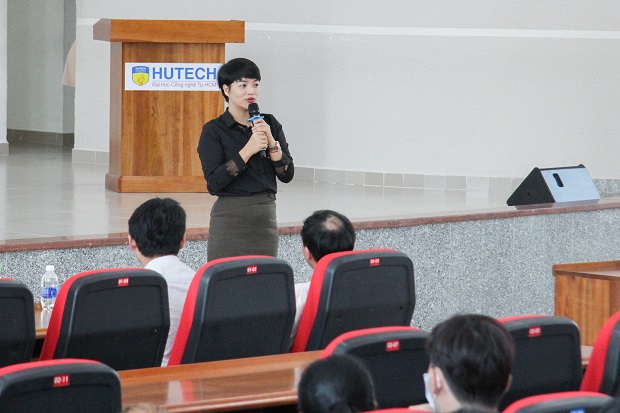 Students of HUTECH Institute of Engineering learn about business startup from CEOs 30