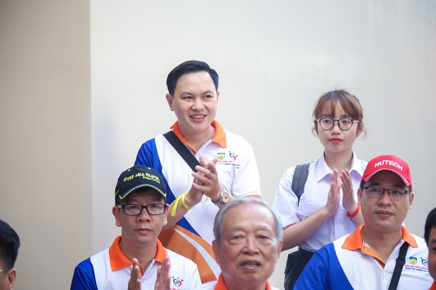 Cựu sinh viên Khoa Tài chính - Thương mại gặp gỡ trong không gian “Kết nối yêu thương” 30