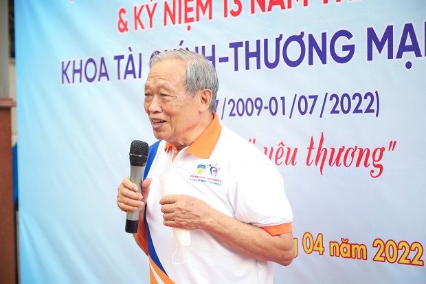 Cựu sinh viên Khoa Tài chính - Thương mại gặp gỡ trong không gian “Kết nối yêu thương” 53