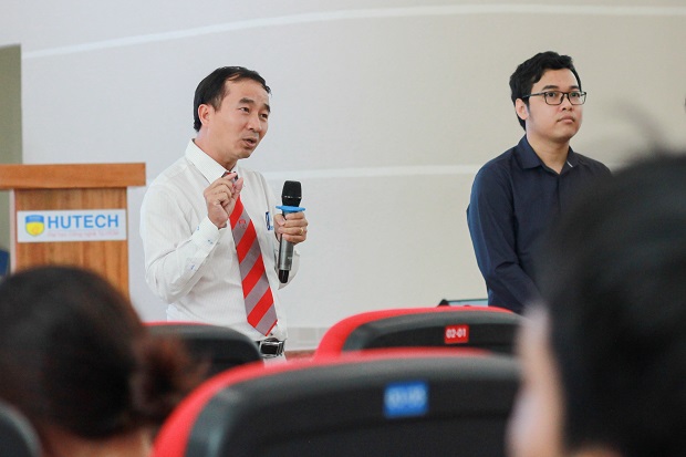 Students of HUTECH Institute of Engineering learn about business startup from CEOs 59