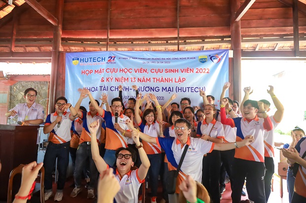 Cựu sinh viên Khoa Tài chính - Thương mại gặp gỡ trong không gian “Kết nối yêu thương” 134